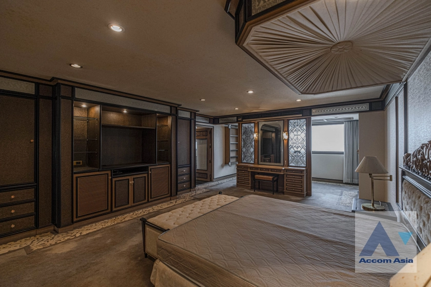 16  4 br Condominium For Rent in Sukhumvit ,Bangkok BTS Nana at Inter Tower AA21858