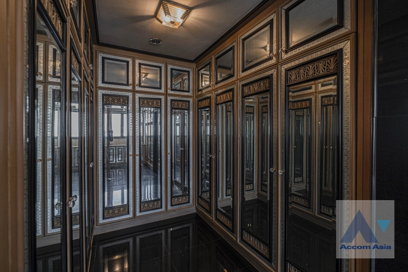 20  4 br Condominium For Rent in Sukhumvit ,Bangkok BTS Nana at Inter Tower AA21858