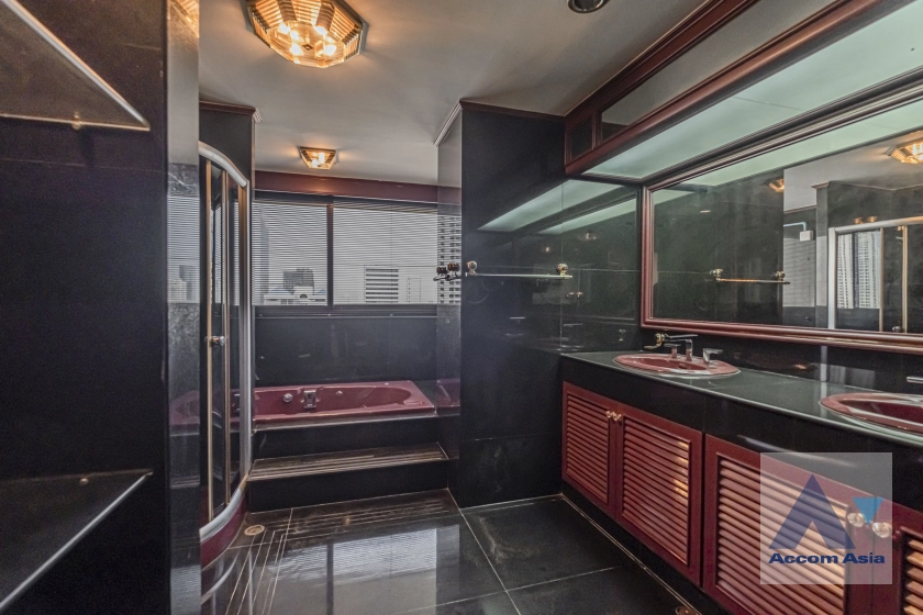 22  4 br Condominium For Rent in Sukhumvit ,Bangkok BTS Nana at Inter Tower AA21858