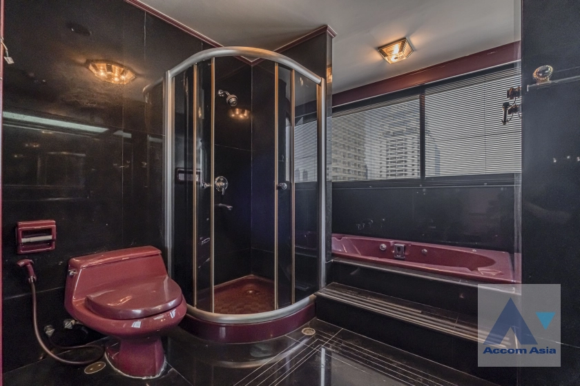 23  4 br Condominium For Rent in Sukhumvit ,Bangkok BTS Nana at Inter Tower AA21858