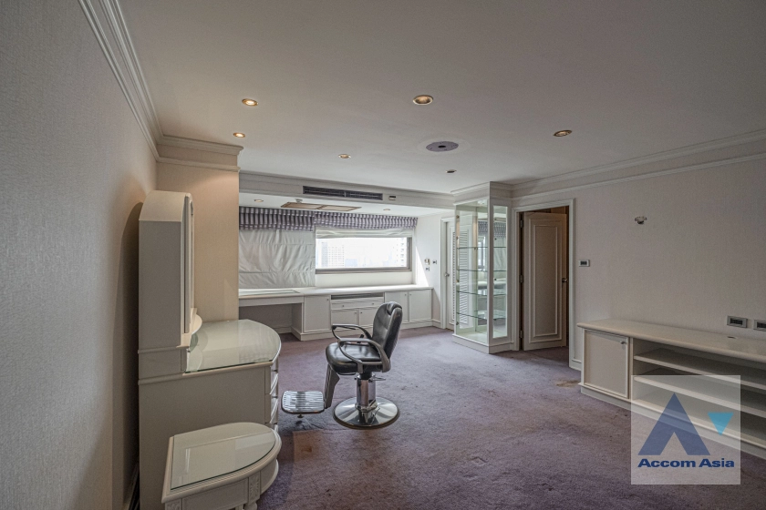 25  4 br Condominium For Rent in Sukhumvit ,Bangkok BTS Nana at Inter Tower AA21858