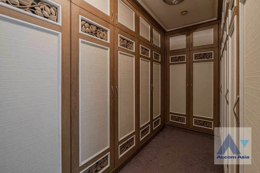 26  4 br Condominium For Rent in Sukhumvit ,Bangkok BTS Nana at Inter Tower AA21858