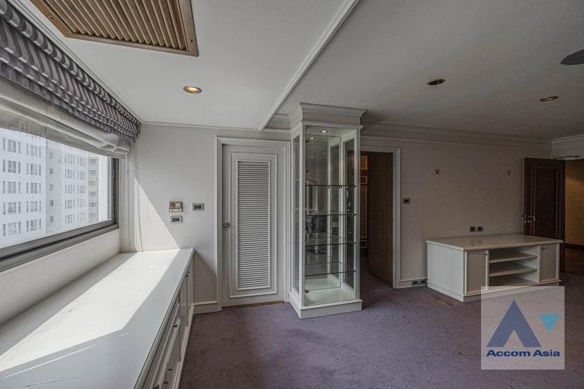 27  4 br Condominium For Rent in Sukhumvit ,Bangkok BTS Nana at Inter Tower AA21858