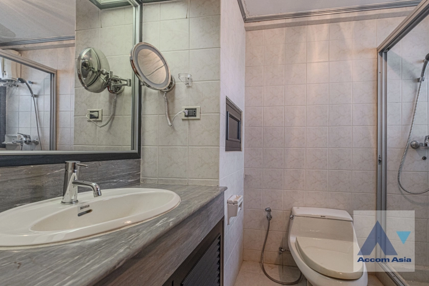 36  4 br Condominium For Rent in Sukhumvit ,Bangkok BTS Nana at Inter Tower AA21858