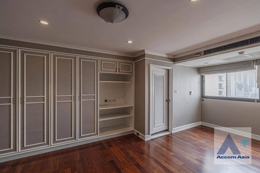 34  4 br Condominium For Rent in Sukhumvit ,Bangkok BTS Nana at Inter Tower AA21858