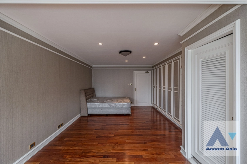 35  4 br Condominium For Rent in Sukhumvit ,Bangkok BTS Nana at Inter Tower AA21858