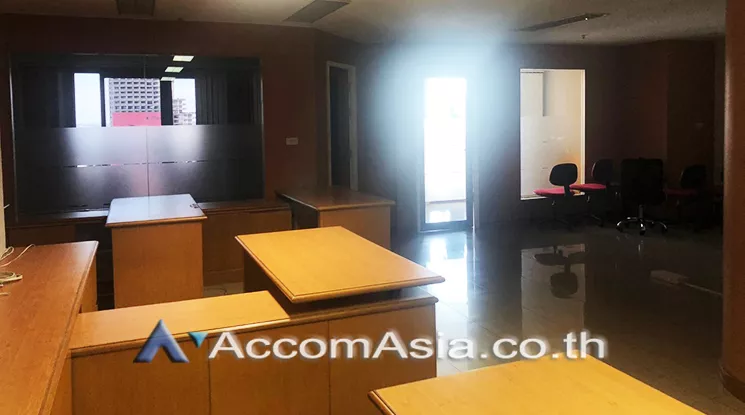 8  Office Space for rent and sale in Silom ,Bangkok BTS Surasak at Nusa State Tower AA21883