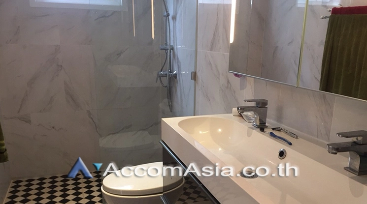 14  5 br Townhouse for rent and sale in Sukhumvit ,Bangkok BTS On Nut at House  in Compound AA21893