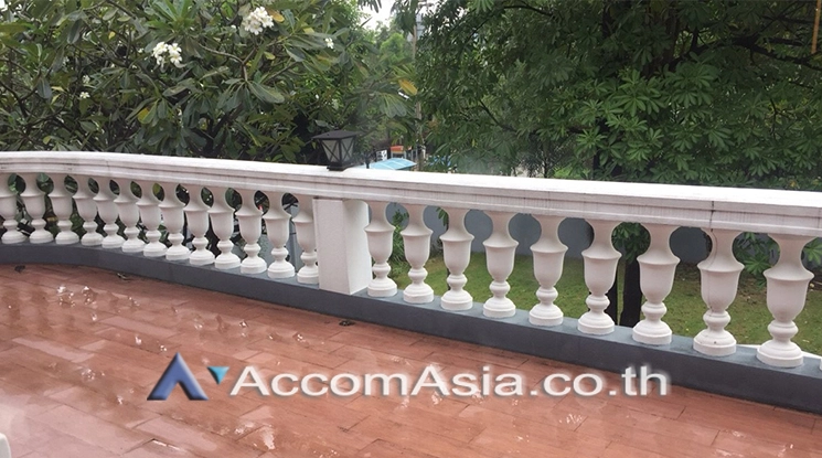 17  5 br Townhouse for rent and sale in Sukhumvit ,Bangkok BTS On Nut at House  in Compound AA21893