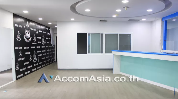  2  Office Space For Rent in Phaholyothin ,Bangkok MRT Phahon Yothin at Elephant Building AA21898