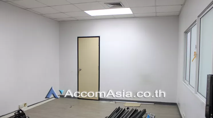 5  Office Space For Rent in Phaholyothin ,Bangkok MRT Phahon Yothin at Elephant Building AA21898