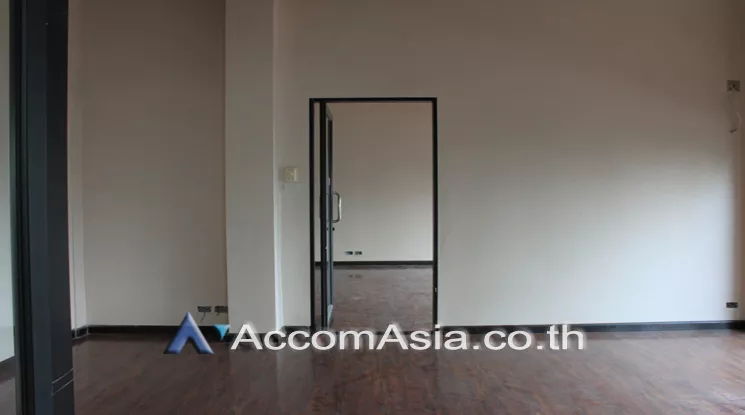 5  Retail / Showroom For Rent in Sukhumvit ,Bangkok BTS Phrom Phong - MRT Phetchaburi at Taka Town AA21900