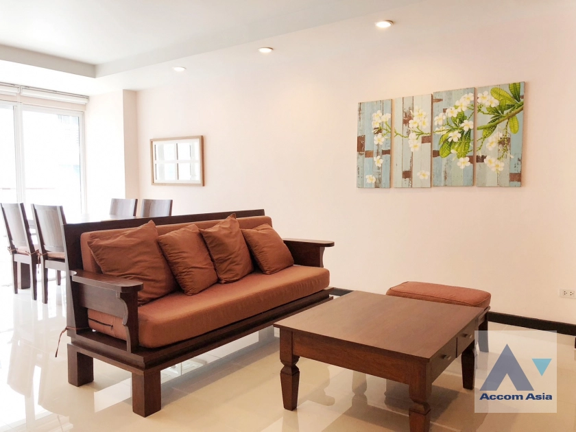 The Avenue Sukumvit 61 Condominium  2 Bedroom for Sale BTS Ekkamai in Sukhumvit Bangkok