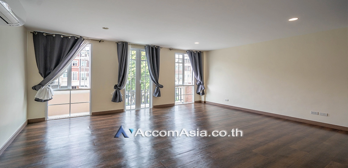 7  3 br Townhouse For Rent in Sukhumvit ,Bangkok BTS On Nut at Garden Square Sukhumvit 77 AA21907