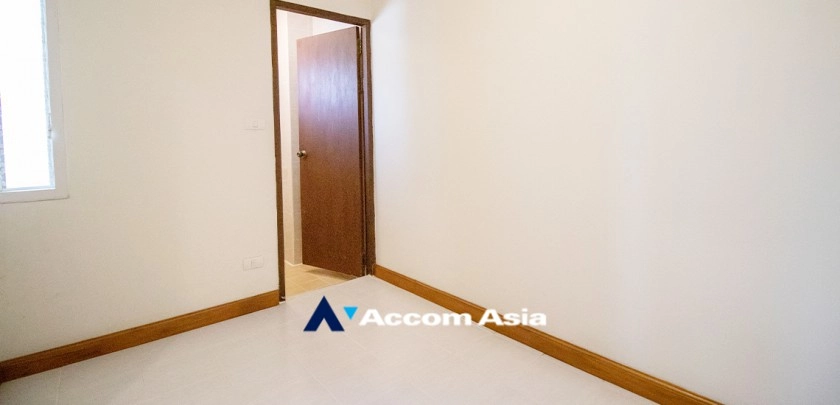 27  3 br Apartment for rent and sale in Ploenchit ,Bangkok BTS Ploenchit at Classic Elegance Residence AA21938