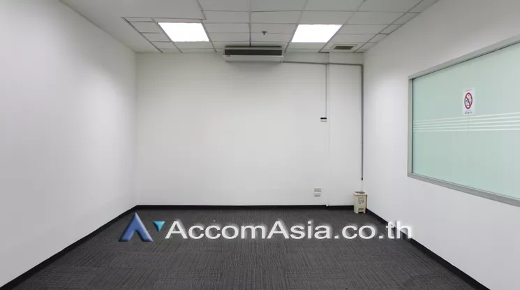 4  Office Space For Rent in Ratchadapisek ,Bangkok MRT Rama 9 at Chamnan Phenjati Business Center AA21958