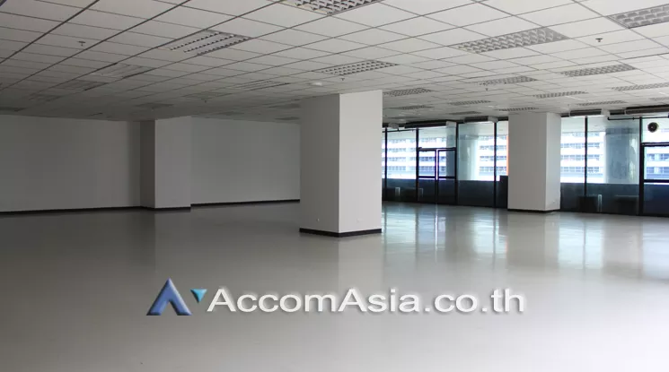4  Office Space For Rent in Ratchadapisek ,Bangkok MRT Rama 9 at Chamnan Phenjati Business Center AA21959