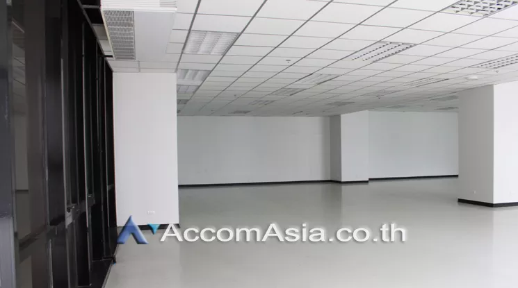5  Office Space For Rent in Ratchadapisek ,Bangkok MRT Rama 9 at Chamnan Phenjati Business Center AA21959