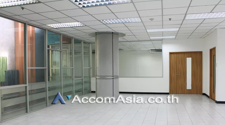 4  Office Space For Rent in Ratchadapisek ,Bangkok MRT Rama 9 at Chamnan Phenjati Business Center AA21961