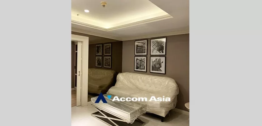  1 Bedroom  Condominium For Rent in Silom, Bangkok  near BTS Surasak (AA21966)