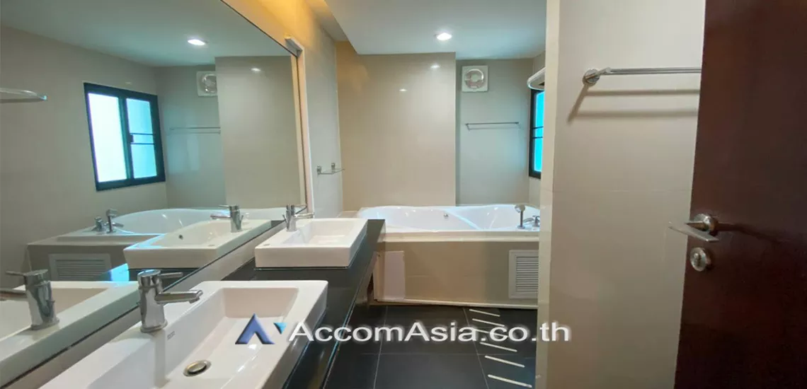 21  3 br Condominium For Rent in Sukhumvit ,Bangkok BTS Phrom Phong at Baan Saraan AA21971