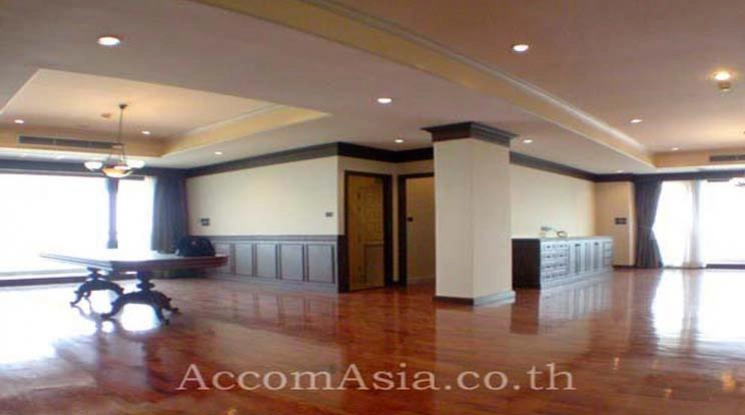  Tower Park Condominium  4 Bedroom for Rent BTS Nana in Sukhumvit Bangkok