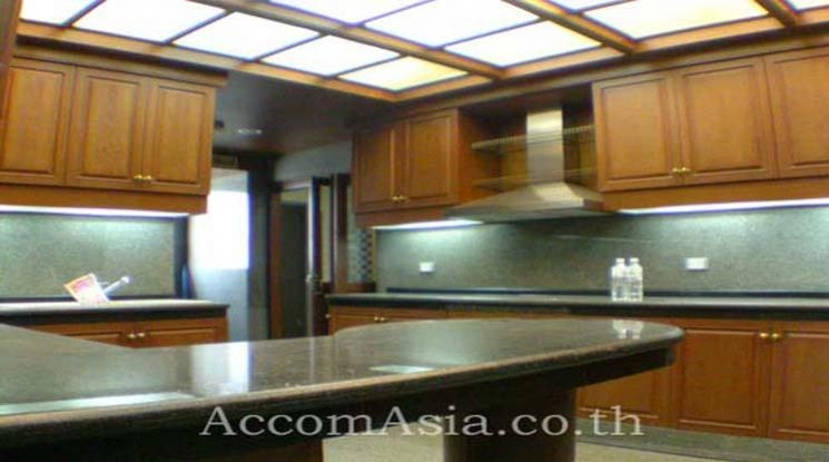 4  4 br Condominium For Rent in Sukhumvit ,Bangkok BTS Nana at Tower Park 21368