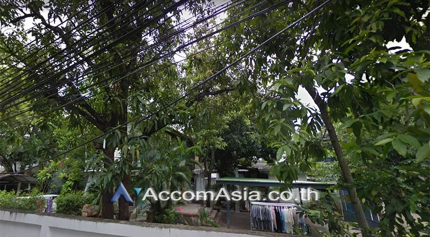  House For Sale in Sukhumvit, Bangkok  near BTS Thong Lo (AA21987)