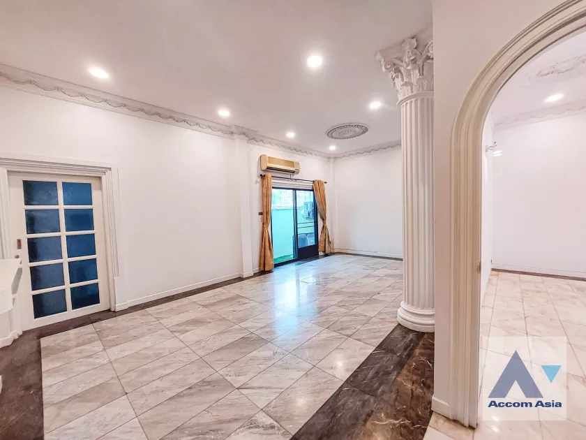 8  4 br House For Rent in Sukhumvit ,Bangkok BTS Thong Lo at Sukhumvit Villa AA21991