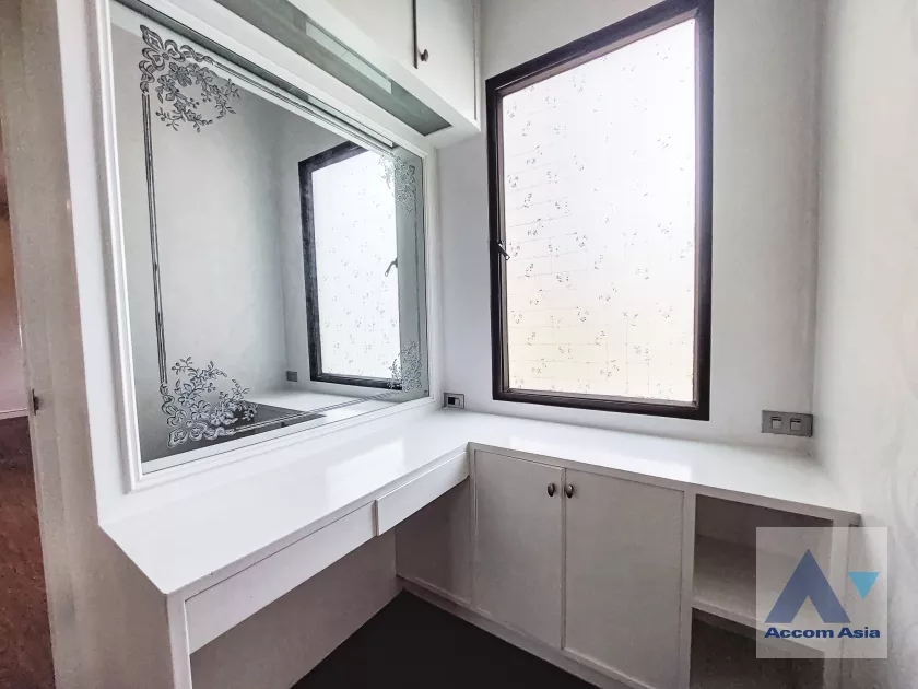 19  4 br House For Rent in Sukhumvit ,Bangkok BTS Thong Lo at Sukhumvit Villa AA21991