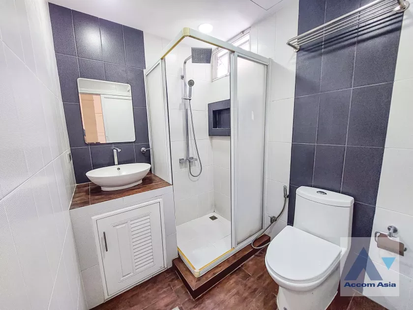 26  4 br House For Rent in Sukhumvit ,Bangkok BTS Thong Lo at Sukhumvit Villa AA21991