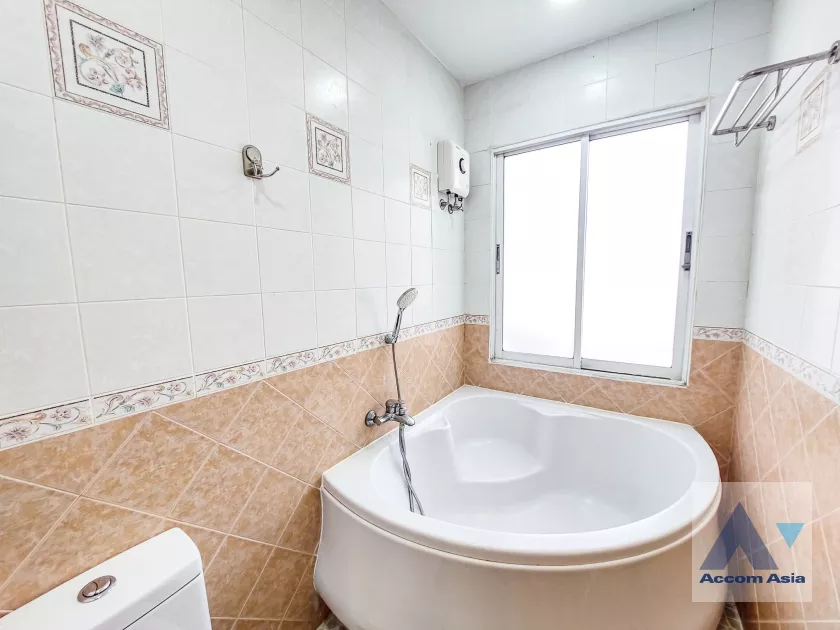 30  4 br House For Rent in Sukhumvit ,Bangkok BTS Thong Lo at Sukhumvit Villa AA21991