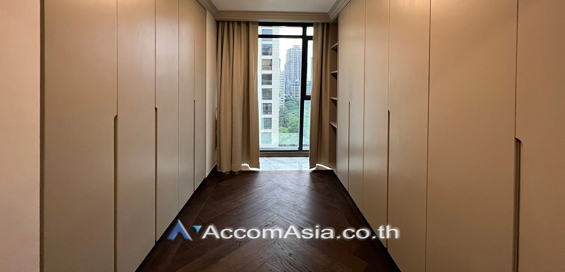 32  3 br Condominium For Rent in Ploenchit ,Bangkok BTS Chitlom at New House AA21992