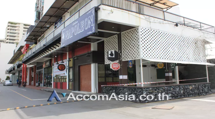  Taka Town Retail / showroom  for Rent MRT Phetchaburi in Sukhumvit Bangkok
