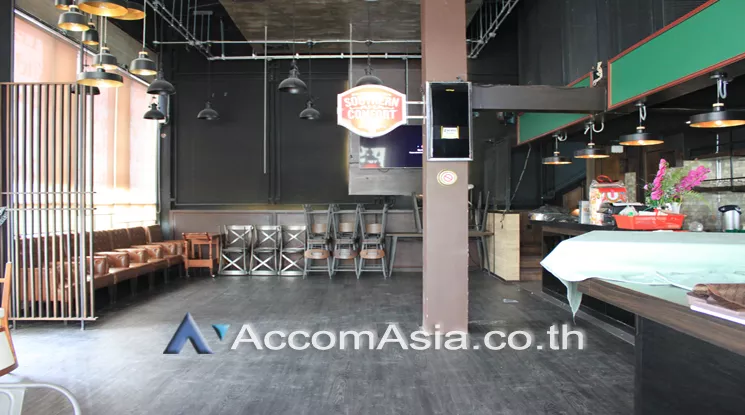unit Retail / showroom For Rent in Sukhumvit, Bangkok  near BTS Phrom Phong - MRT Phetchaburi (AA21993)