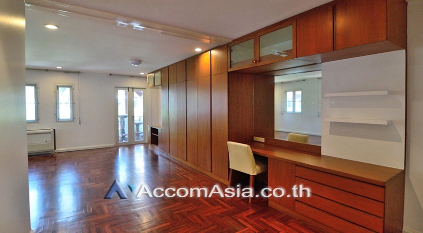 5  3 br Townhouse For Rent in Sukhumvit ,Bangkok BTS Phrom Phong at Villa 49 50260