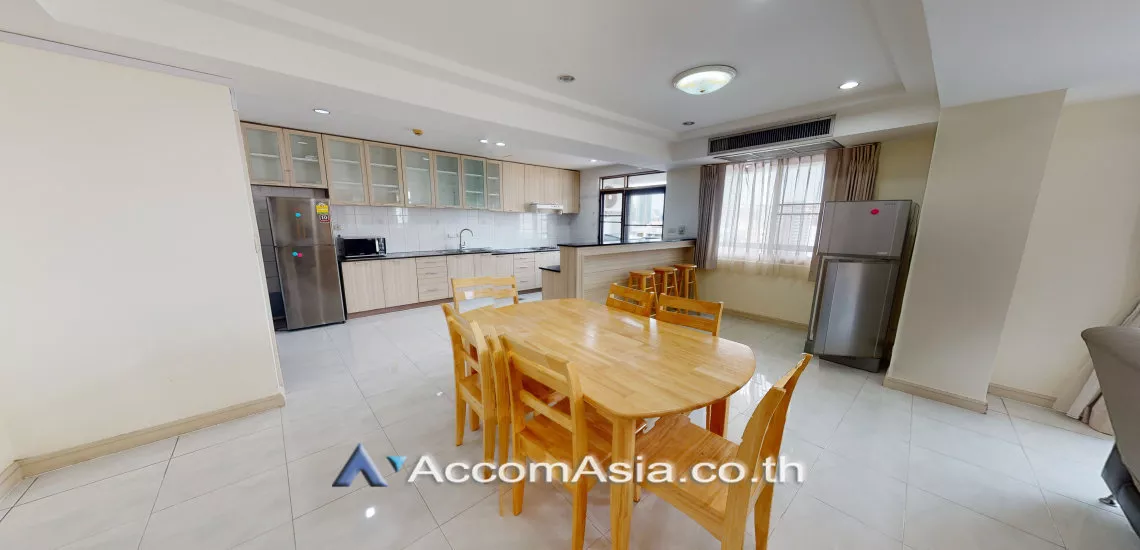 unit 3 Bedrooms  Condominium For Rent in Sukhumvit, Bangkok  near BTS Phrom Phong (AA22009)