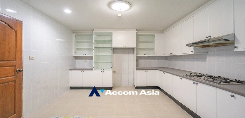 unitBig Balcony, Pet friendly |  3 Bedrooms  Apartment For Rent in Sukhumvit, Bangkok  near BTS Phrom Phong (AA22025)