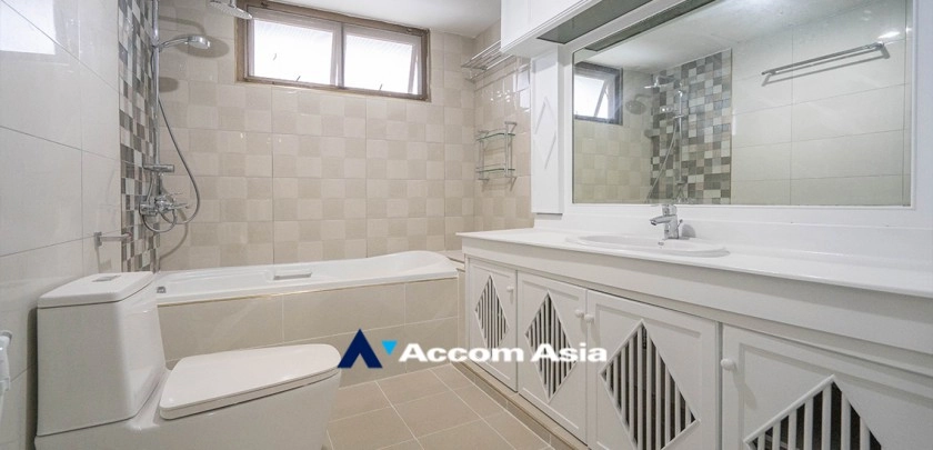 9  3 br Apartment For Rent in Sukhumvit ,Bangkok BTS Phrom Phong at Pet friendly - High rise Apartment in Phrom Phong AA22025