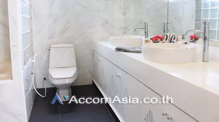 5  5 br Townhouse For Rent in Sathorn ,Bangkok BTS Chong Nonsi at A Homely Place Residence 10319