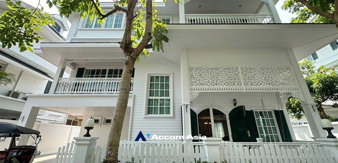  2  3 br House For Rent in Bangna ,Bangkok BTS Bearing at Fantasia Villa 3  AA22059