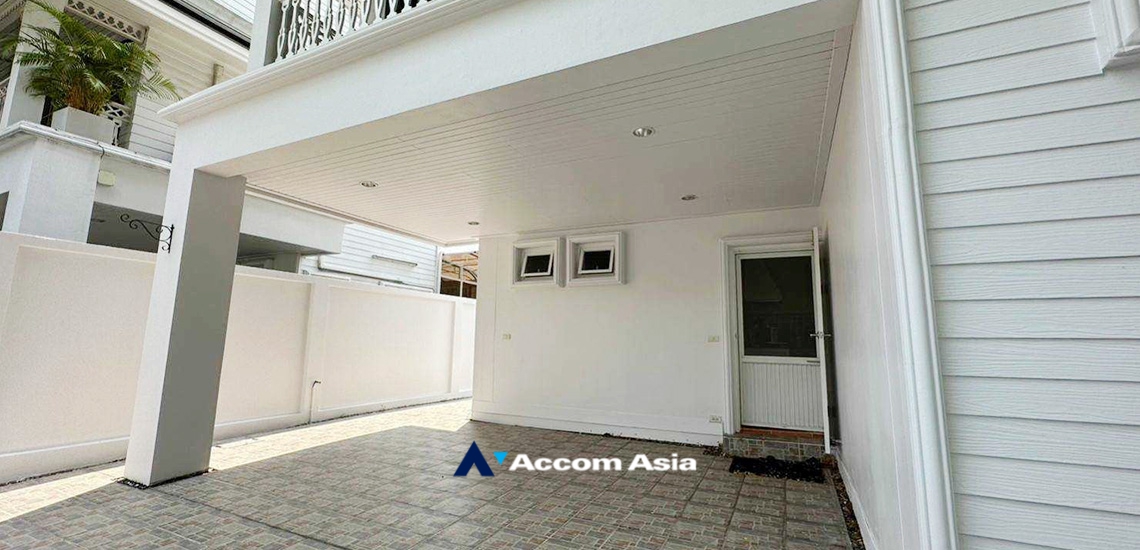  1  3 br House For Rent in Bangna ,Bangkok BTS Bearing at Fantasia Villa 3  AA22059