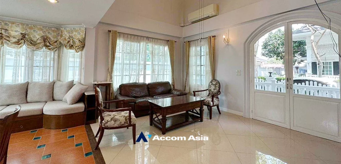  1  3 br House For Rent in Bangna ,Bangkok BTS Bearing at Fantasia Villa AA22059
