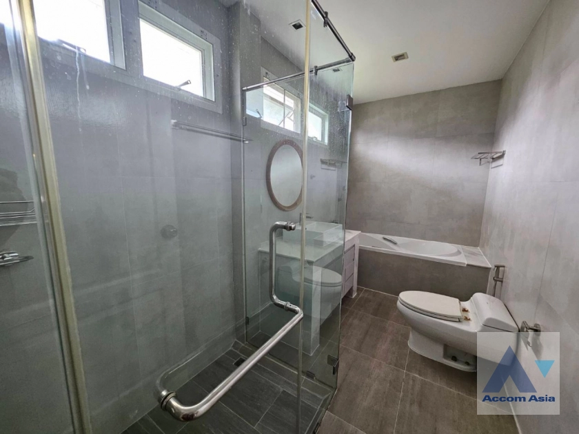 16  3 br House For Rent in Bang Na ,Bangkok BTS Bearing at Fantasia Villa 3  AA22061