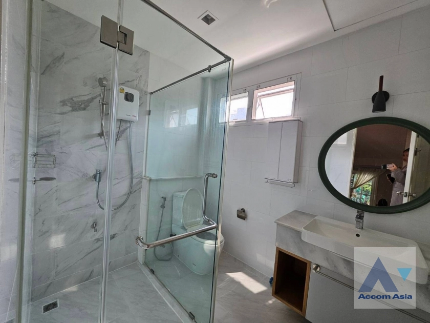18  3 br House For Rent in Bang Na ,Bangkok BTS Bearing at Fantasia Villa 3  AA22061