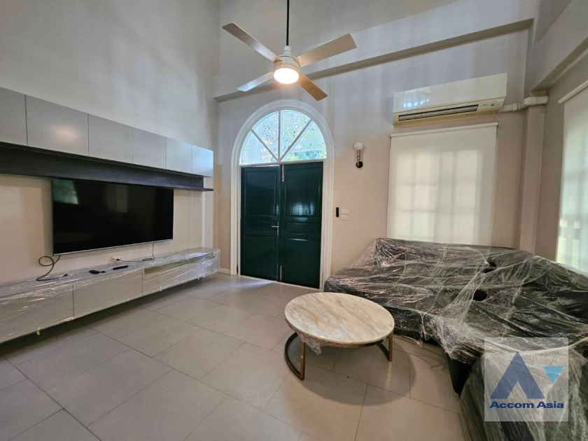  1  3 br House For Rent in Bang Na ,Bangkok BTS Bearing at Fantasia Villa 3  AA22061