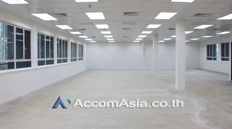  1  Office Space For Rent in Sathorn ,Bangkok BTS Surasak at Bhiraj Tower At Sathorn AA22066