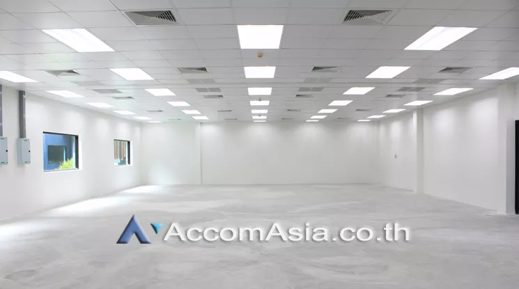  2  Office Space For Rent in Sathorn ,Bangkok BTS Surasak at Bhiraj Tower At Sathorn AA22070