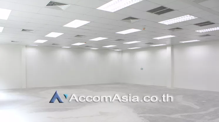 unit Office space For Rent in Sathorn, Bangkok  near BTS Surasak (AA22070)