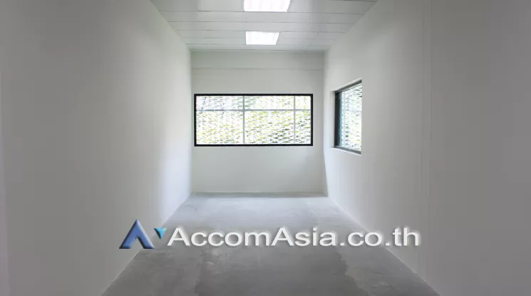  Office space For Rent in Sathorn, Bangkok  near BTS Surasak (AA22075)